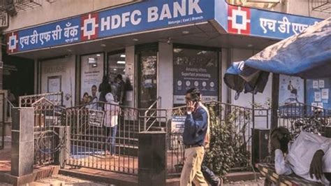 Hdfc Bank Looking To Raise Up To Rs 50 000 Cr Via Bonds Over 12 Months