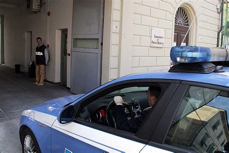 Picchia E Costringe La Ex A Un Rapporto Sessuale Arrestato Dalla Polizia