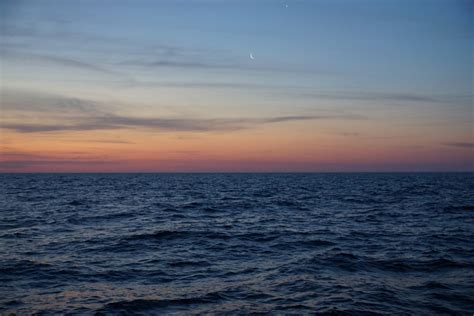 Why is the ocean blue? – Woods Hole Oceanographic Institution
