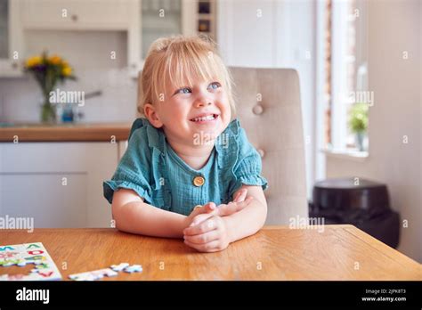 Girl Blonde Hair Smiling Sweet Shy Girls Blond Blonde Blonde Hairs Smile Sweets Shies