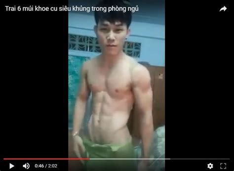 Trai 6 múi khoe hàng siêu khủng trong phòng ngủ Cộng Đồng Gay Blog