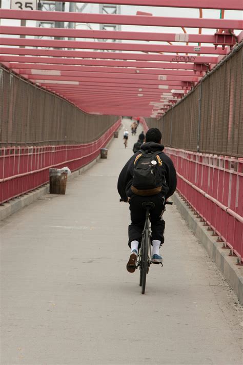 Bikevibe - Get to know the Williamsburg Bridge