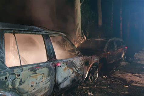 Carros Pegam Fogo Ap S Colis O Frontal Em Bra O Do Trombudo Rede Web Tv