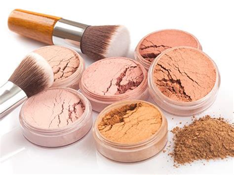 Kesalahan Seputar Bedak Yang Bisa Membuat Makeup Terlihat Tidak