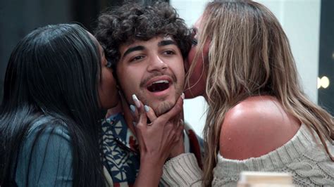 Runaway MILF MILF Manor Series Episode Apple TV HU