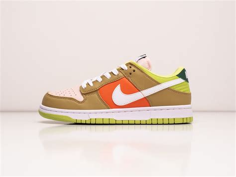Купить Кроссовки Nike SB Dunk Low цвет Разноцветный купить по цене 2750 ...