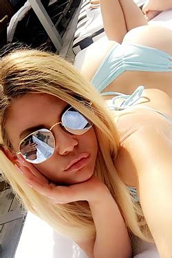 Beautiful Ziza Zemani Nude Photo Gallery Morazzia