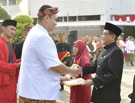 GoNews Penghargaan Satyalancana Karya Satya Buat PNS Berdedikasi Di