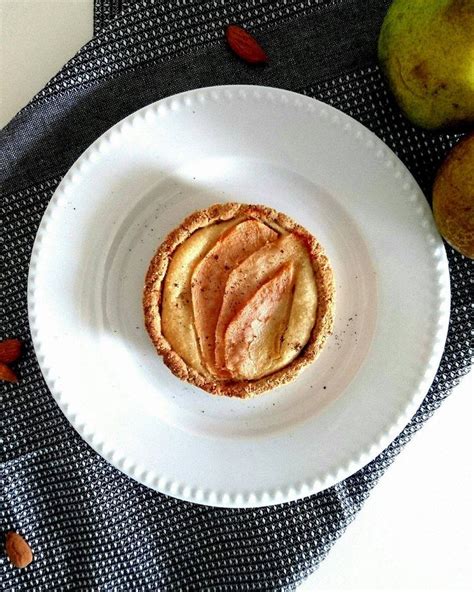 Tartelettes Amandines Aux Poires Et Au Souchet EQUILIBRE ET SAVEURS