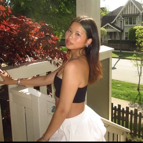 Hot Sexy Katie Fang Bikini Pics