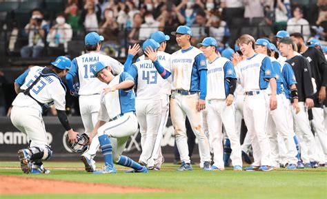 【日本ハム】“逆輸入ルーキー”加藤豪将がnpb初安打 初得点も記録 プロ野球写真ニュース 日刊スポーツ