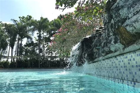 Tau Gak Sih Di Jember Ada Wisata Kolam Renang Yang Usung Konsep Taman