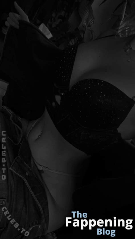 Sina Nck Sina Manuela Sina Nck Sina Njck Nude Leaks OnlyFans