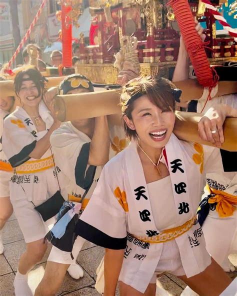 きゃっするひとみーさんのインスタグラム写真 きゃっするひとみーinstagram「ワッショーイ🪅 大阪の夏！！！！ 天神祭がかえってき