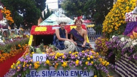 Festival Bunga Dan Buah Di Taman Menjuah Juah Berastagi Pemkab Karo