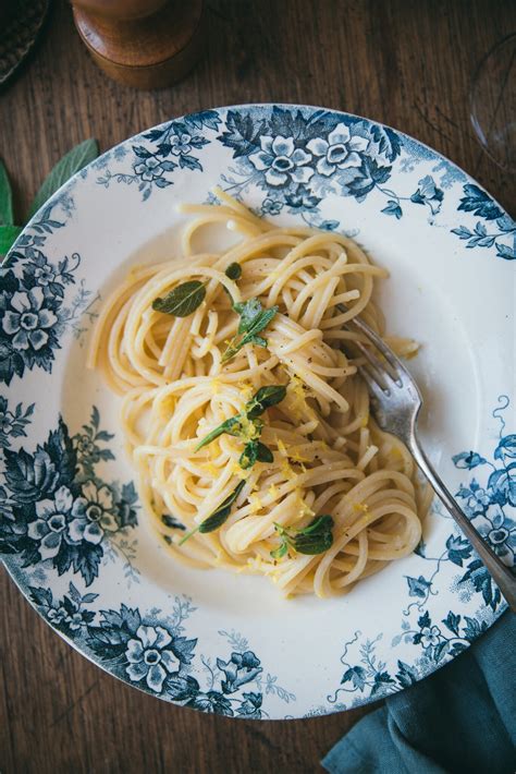 Spaghetti Au Beurre De Sauge Recette Facile Et D Licieuse