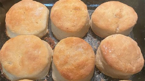 How To Make Homemade 2 Ingredient Biscuits Self Rising Flour And Heavy