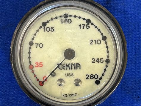 vintage tekna pressure gauge classic scuba console gear vintage scuba