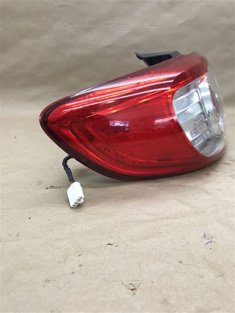 Tail Light Assembly HYUNDAI SANTA FE Left 10 11 12 LH REAR LAMP OUTER