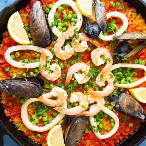 Easy Seafood Paella Recipe • Unicorns in the Kitchen