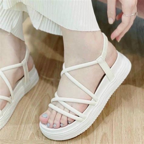Sandal nữ quai hậu đan dây đế cao su 5cm siêu hot Shopee Việt Nam