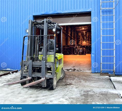 Forklift At Large Warehouse Stock Image Image Of Installing Facility