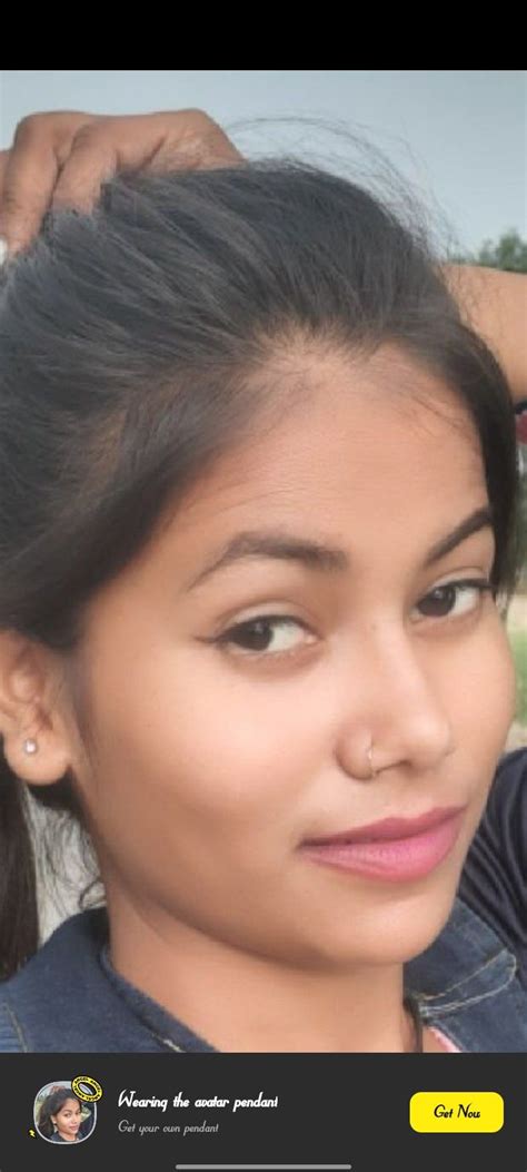 Pin By Panchram Bhalavi On Kiara Advani Hot Kiara Advani Hot Beautiful Women Naturally