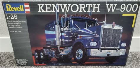 Pin by Tim on Model kit boxes (BIG RIGS) | Model kit, Trucks, Model