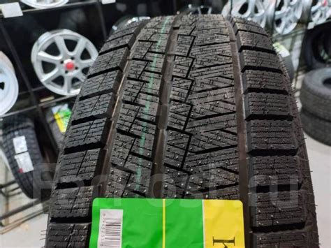 Kapsen SnowShoes AW33, 185/65R15 88H, 15", 1 шт, 185 мм, 65 % ...
