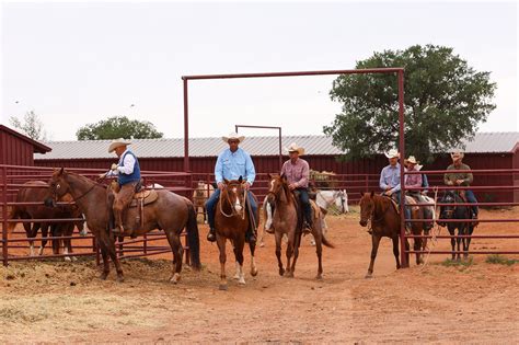 Inside ‘yellowstone Creator Taylor Sheridans 350m Ranch Amid