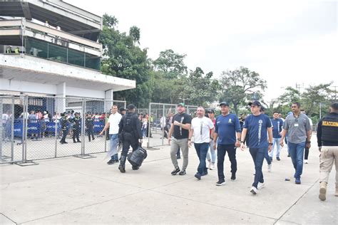 La fiesta del fútbol se vive en el Metro: Distrito emite disposiciones