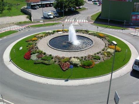 Roundabout Landscape Design | Landscape Design