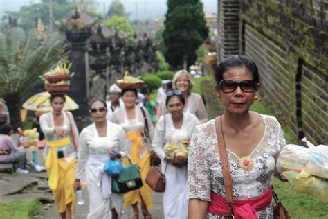 Pura Besakih Bali The Last Day Of The Kedisan Celebration Flickr