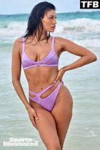Ashley Callingbull Sexy Poses Flaunting Her Hot Bikini Body In A Photoshoot For Sports