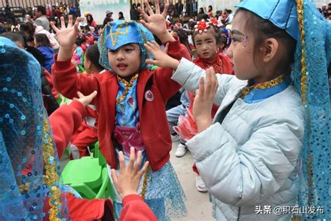 「快樂童年、放飛夢想」 ——積石山縣鷺島幼兒園舉辦慶「六一」文藝匯演活動 每日頭條