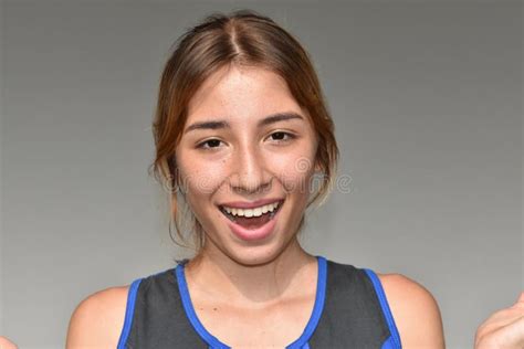 Uma Fêmea Colombiana De Sorriso Foto de Stock Imagem de latina felicidade 138831596