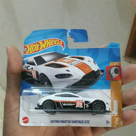Jual HW Aston Martin Vantage GTE Putih Hitam Hot Wheels Shopee Indonesia
