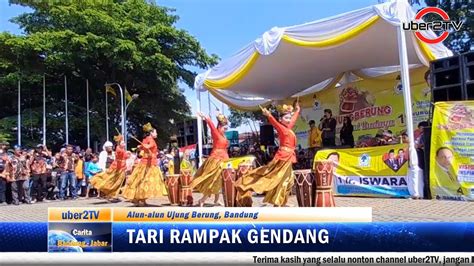 SENI TARI TOPENG DAN TARI RAMPAK GENDANG PENTAS SENI SUNDA YouTube