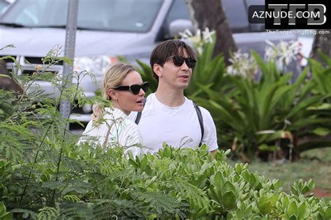 Kate Bosworth Sexy Seen Flaunting Her Hot Bikini Body At The Beach With Justin Long In Hawaii