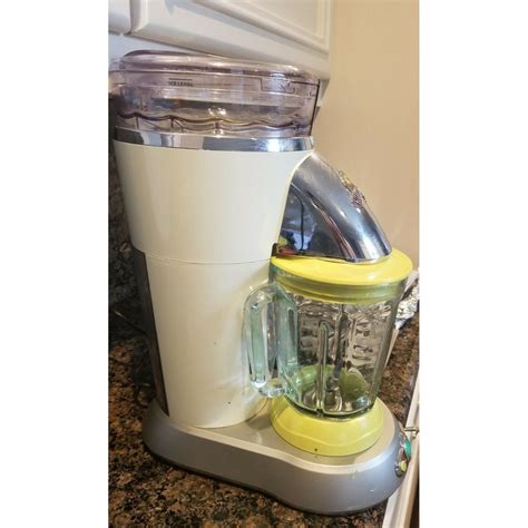 Margaritaville Key West Premium Frozen Concoction Maker DM1000