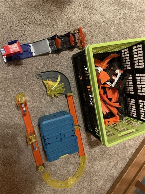 Lot Circuits Hot Wheels Monster Truck Circuit Selon Photo Gebraucht In La Vue Des Alpes F R