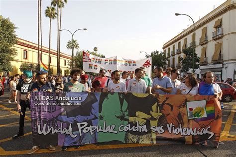 Las Mejores Imágenes Del Orgullo Gay En Sevilla