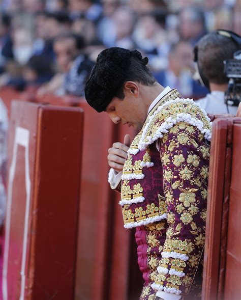 José María Manzanares Triunfa En Sevilla Toros Y Toreros Traje De