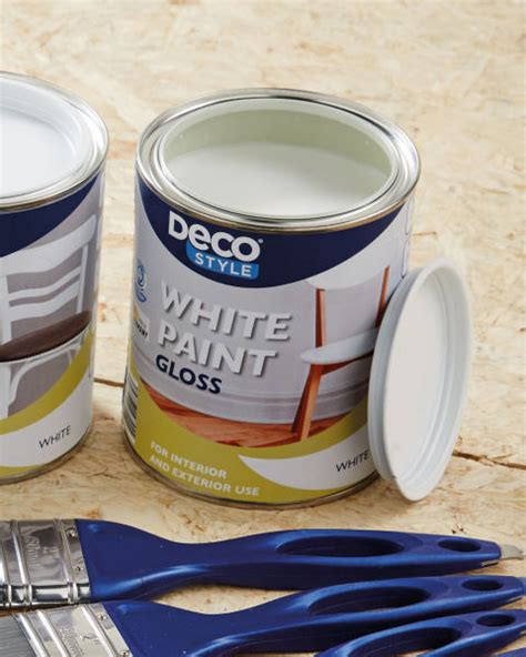 Deco Style 750ml White Gloss Paint Aldi — Great Britain Specials Archive