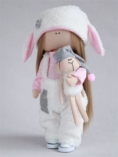 Pugovka Doll | Dolls handmade, Homemade dolls, Cloth dolls handmade