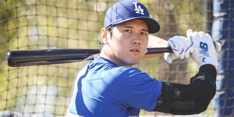 Shohei Ohtani impresses in first batting practice with Dodgers