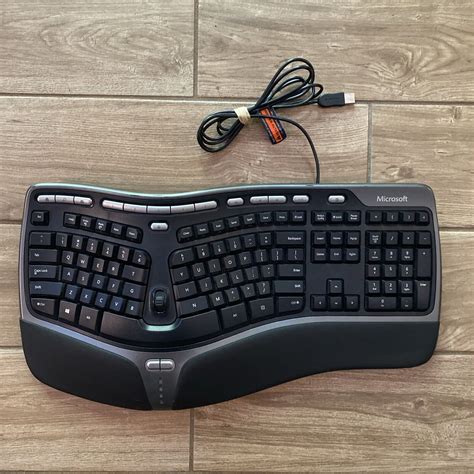 Used Microsoft Natural Ergonomic Keyboard V Usb Wired Works