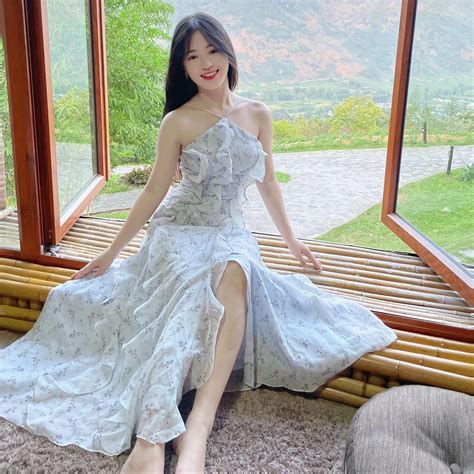 Hot Girl H Giang N I Ti Ng Nh B N Hoa Qu Ven Ng Gi Ra Sao B O D N Tr