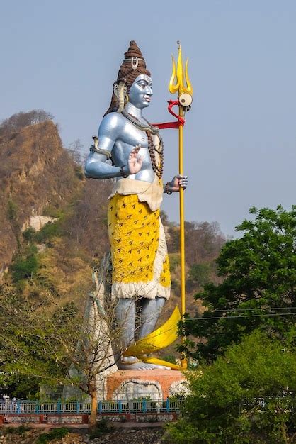 Premium Photo | Haridwar India Beautiful view of Shiva statue at Ganga riverbank in Haridwar