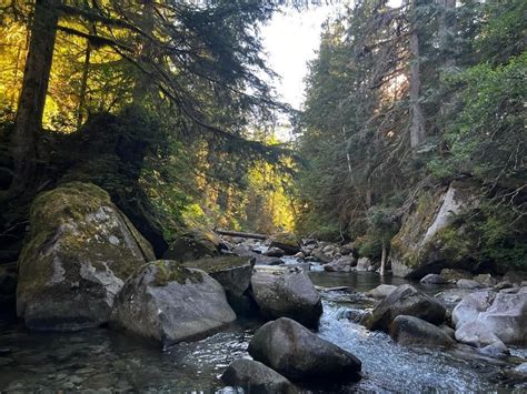 Doing some hiking in Wyoming : r/Outdoors